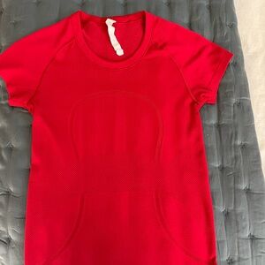 Lululemon Red Swiftly Tech perfect red size 6